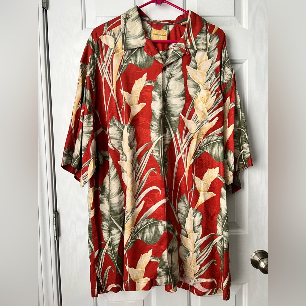 Tommy Bahama 100% Silk Button Down, size XLT
